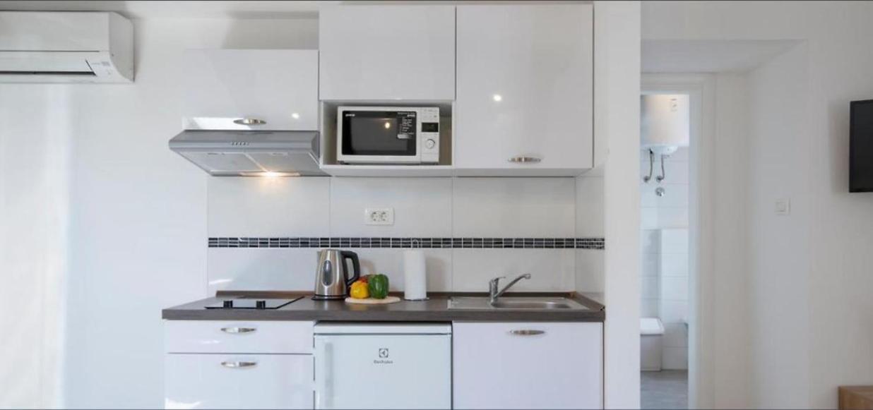 Central Apartments Пула Екстер'єр фото